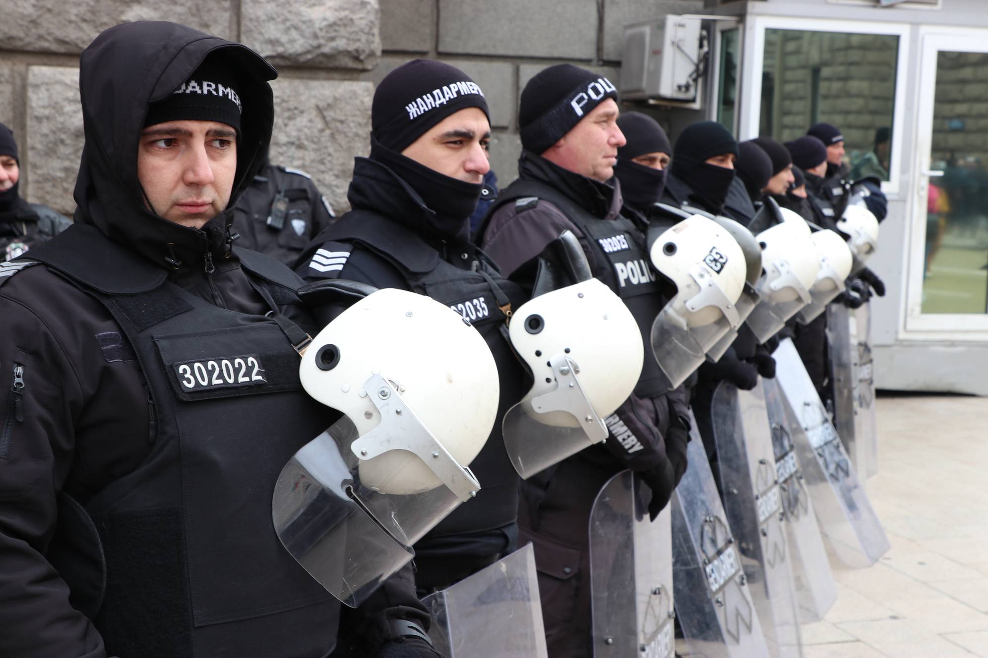  Полицейски кордон 